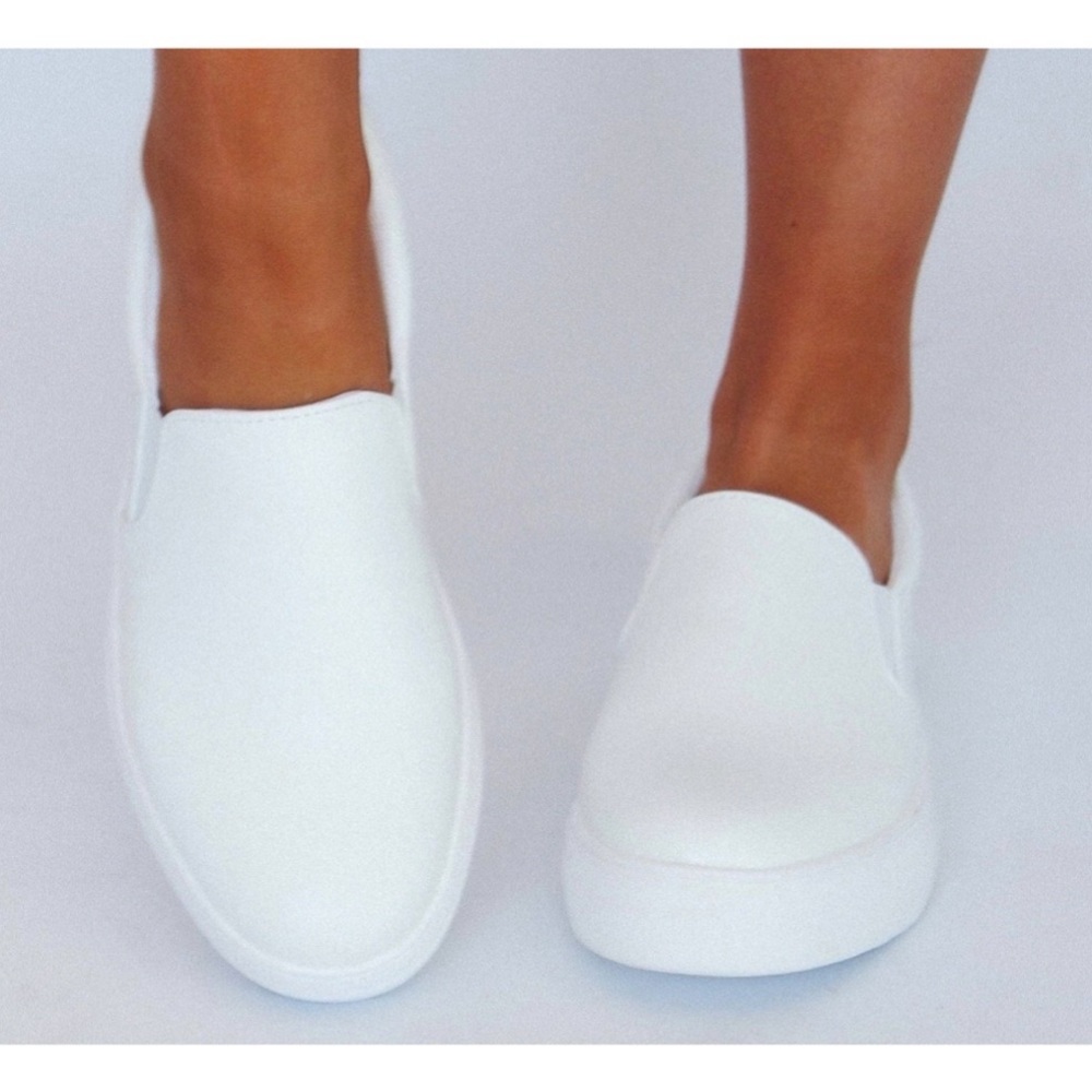 NWT White Sneakers